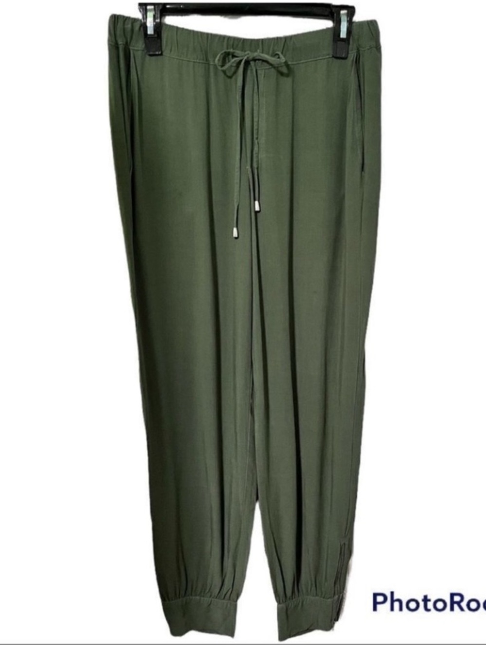 Splendid lightweight olive green elastic tapered legs
tracker Jogger Pants